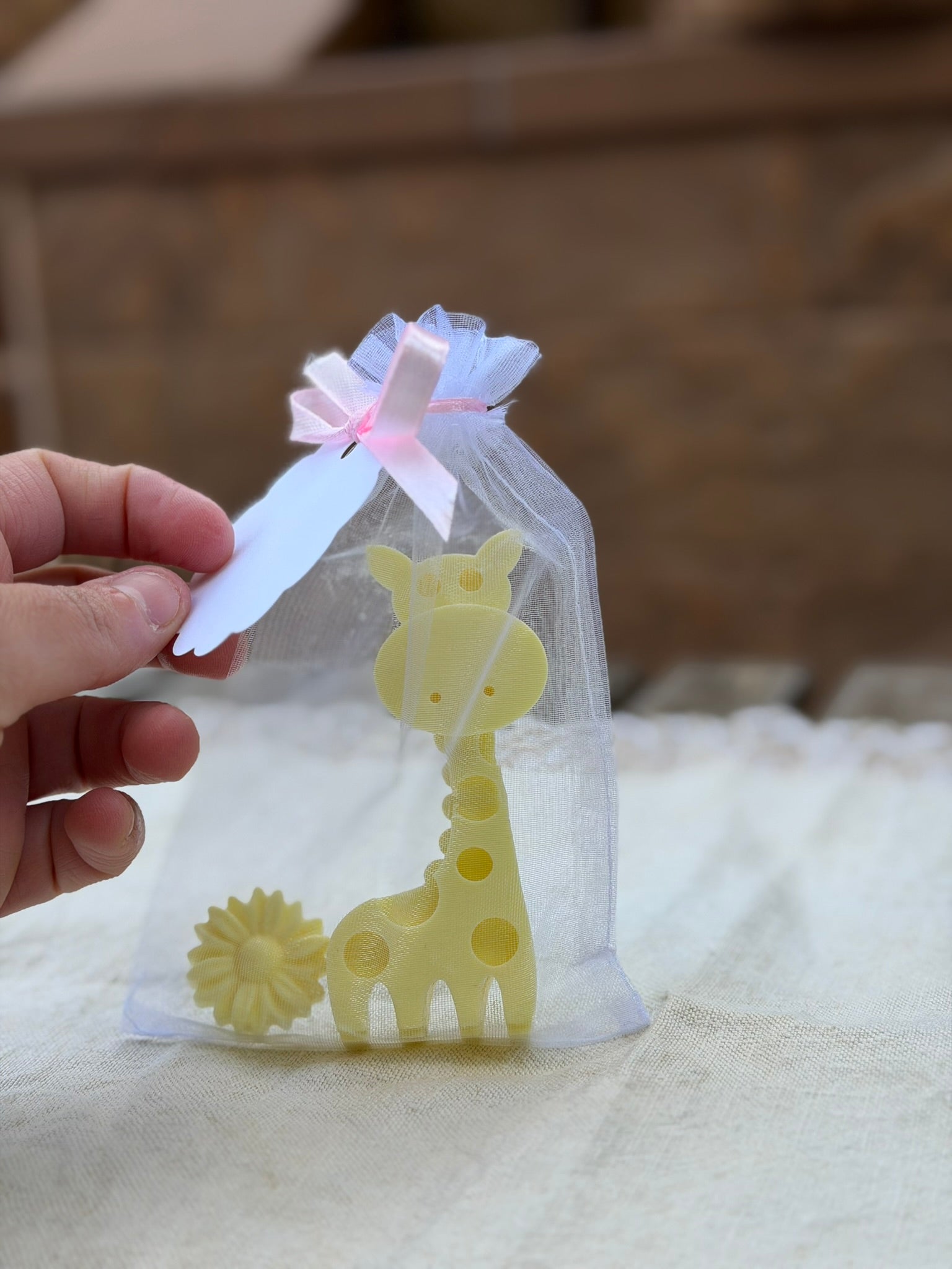 Jabón artesanal infantil con forma de jirafa natural
